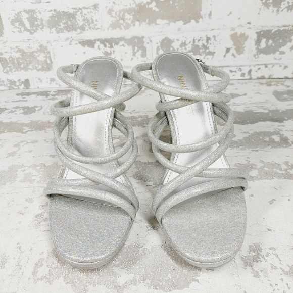 New Nine West Loomay Silver Strappy 4" Open Toe Stiletto V764 - Picture 3 of 9